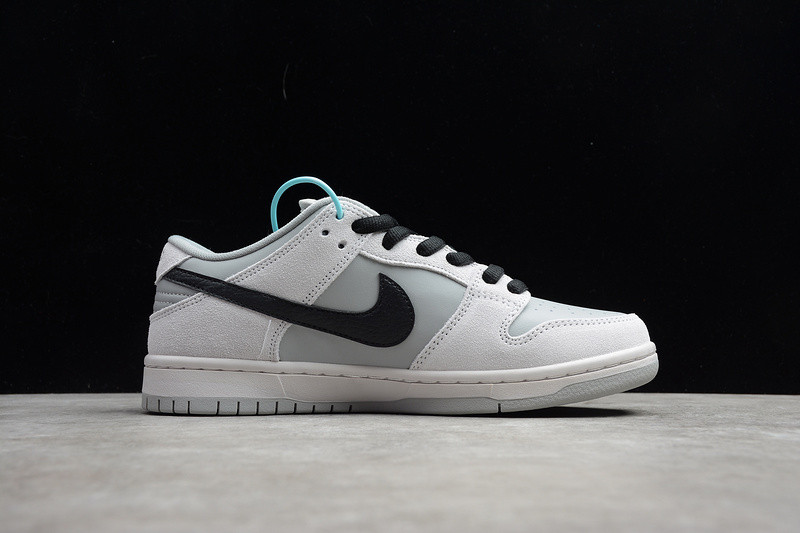 Travis Scott x PlayStation x NK SB Dunk Low BQ6817-101