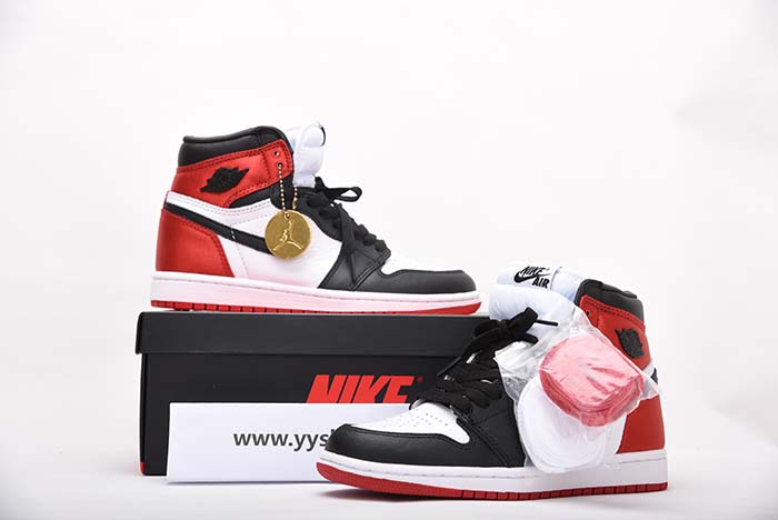 JORDAN 1 RETRO HIGH SATIN BLACK TOE - CD0461-016