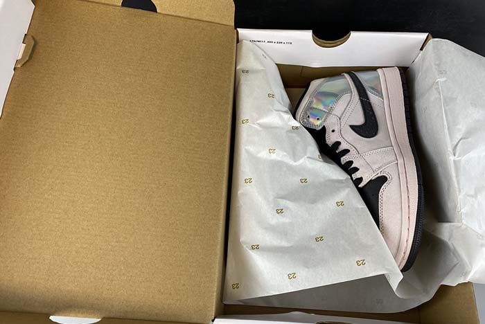 AJ1 AIR JORDAN 1 MID WOMEN BQ6472-602