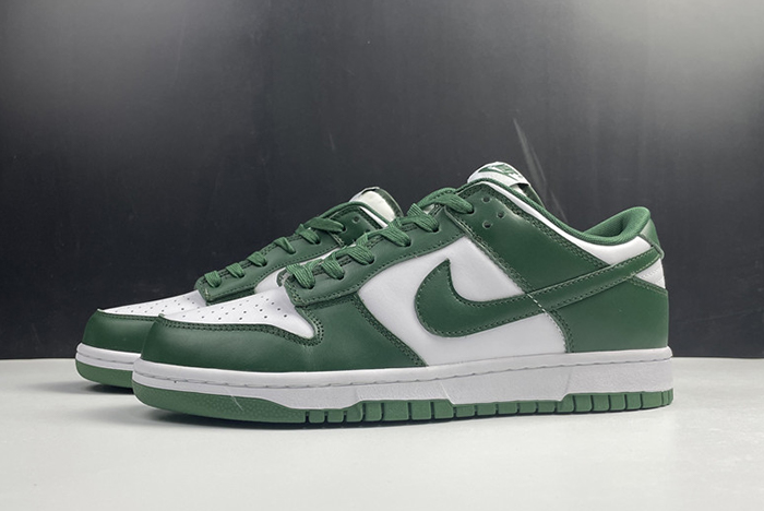 Nike Dunk Low “Team Green”  DD1391-101