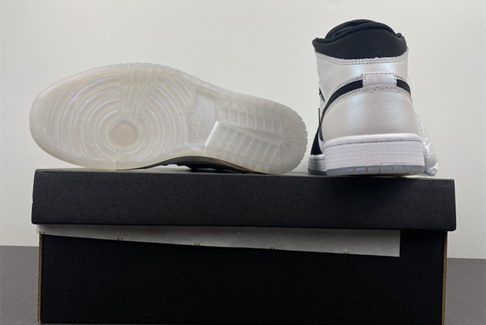 air jordan 1 mid “Di*m*nd shorts  dh6933-100