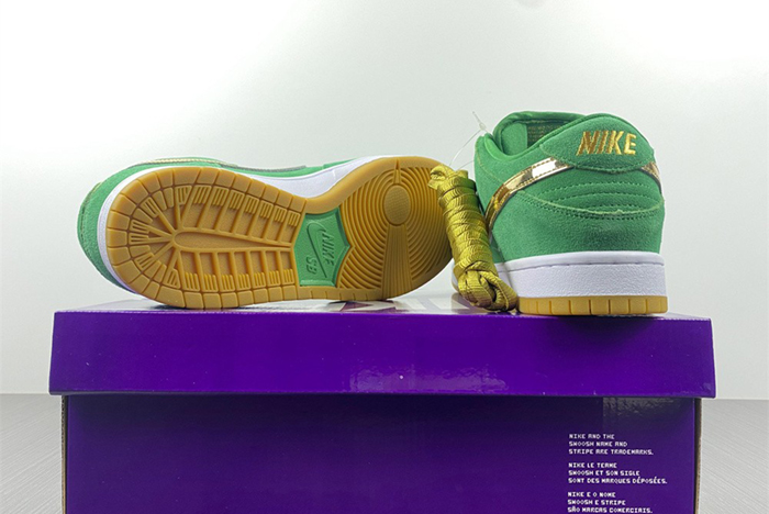 Nike SB Dunk Low “St.BQ6817-303
