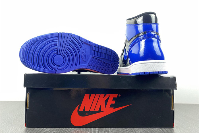 Air Jordan 1 Retr o OG AJ1 555088-404  漆皮