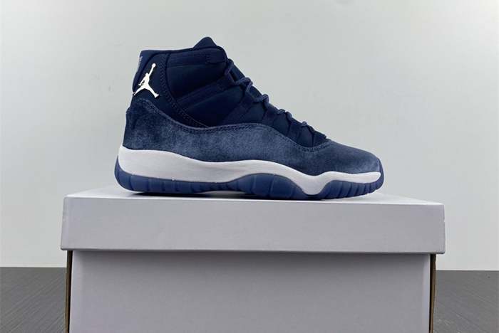 11Air Jordan wmns  AR0715-441