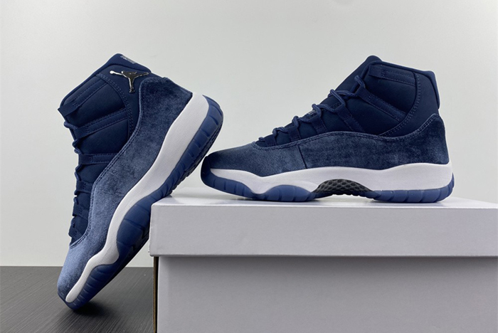 11Air Jordan wmns  AR0715-441