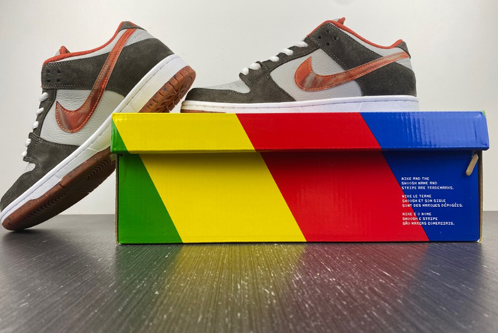 Nike SB Dunk Low Pro DH7782-001