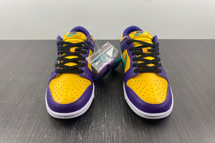 NIKE DUNK LOW DO9581-500