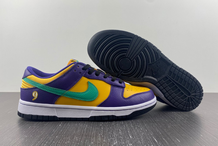 NIKE DUNK LOW DO9581-500