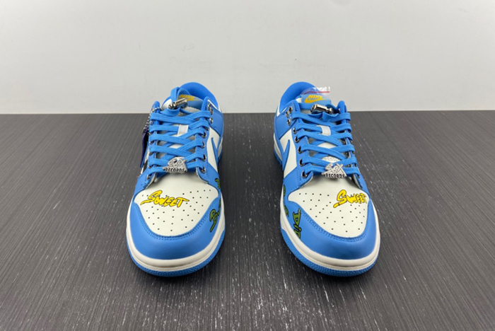 （nike） dunk low Ch*0me He**ts dd1503- 100