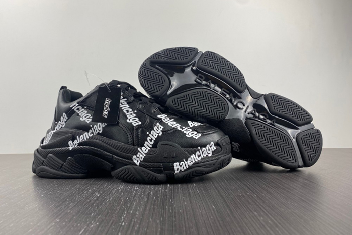 Ba*len*cia*ga triple s  536737 w2fab1090