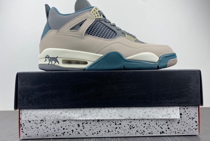 Air Jordan 4 SECRAFT DV3742-021 大象灰色