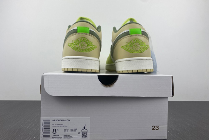 （NIKE）AIR JORDAN 1 LOW AJ1 FD9906-131