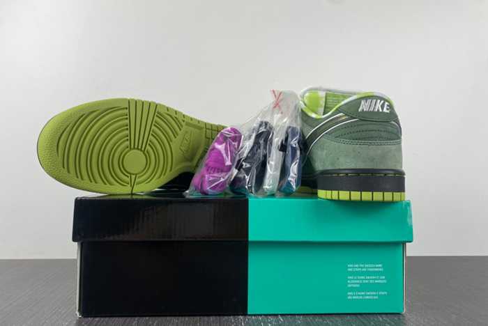 Nike SB Dunk Low Red Lobster BV1310-337