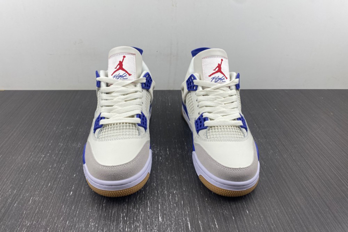 Nike SB x Air Jordan 4 ‘Pine Green’ DR5415-107