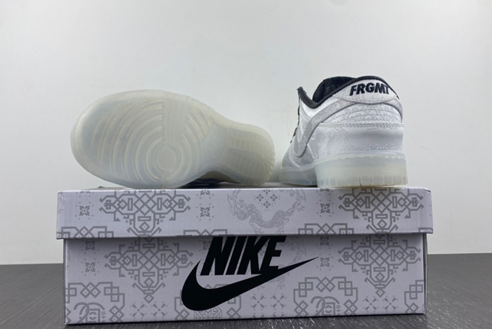 CLOT x fragment x Nike Dunk Low FN0315-110
