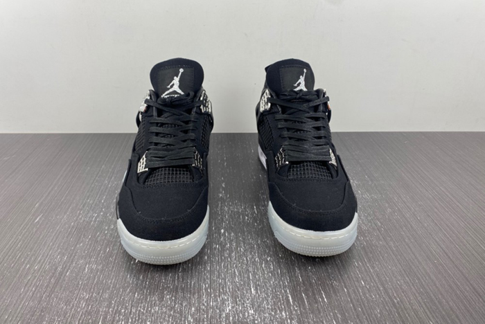 Air Jordan 4  136863