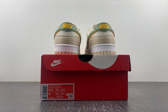 Nike Dunk Low 