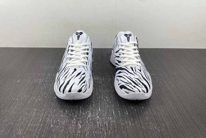 Zoom  DB4796-004