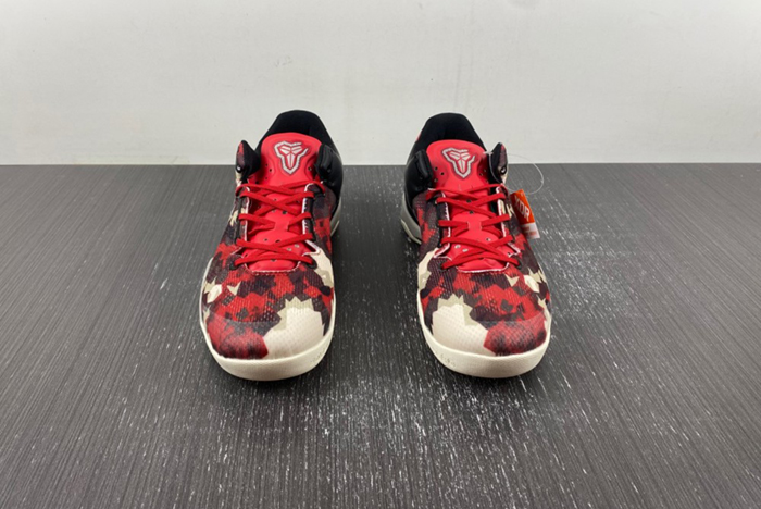 NIKE 555035-601 Kobe 8 System "Milk Snake"  555035-601