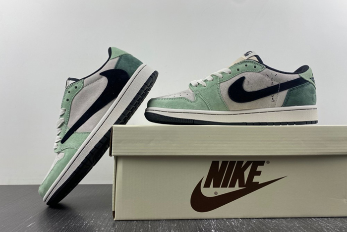 Travis Scott x Air Jordan 1 Low DM7866-813