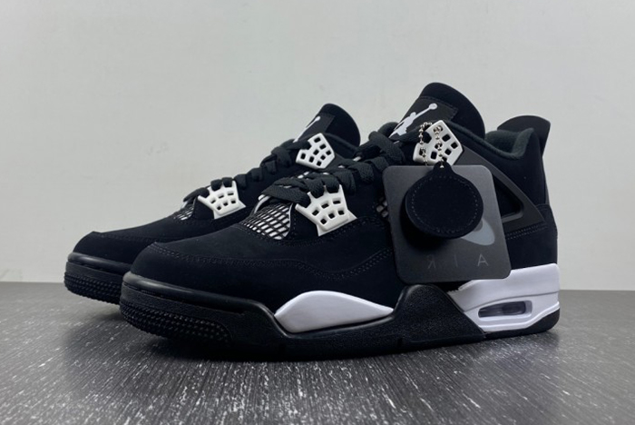 AIR JORDAN 4 RETRO ''WHITE THUNDER''  FQ8138-001