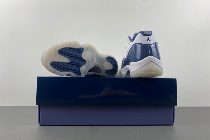 Air Jordan  Low FV5104-104