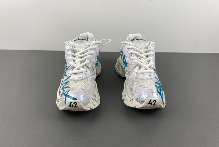 Ba*len*cia*ga -runner 772774 w3rny 0133