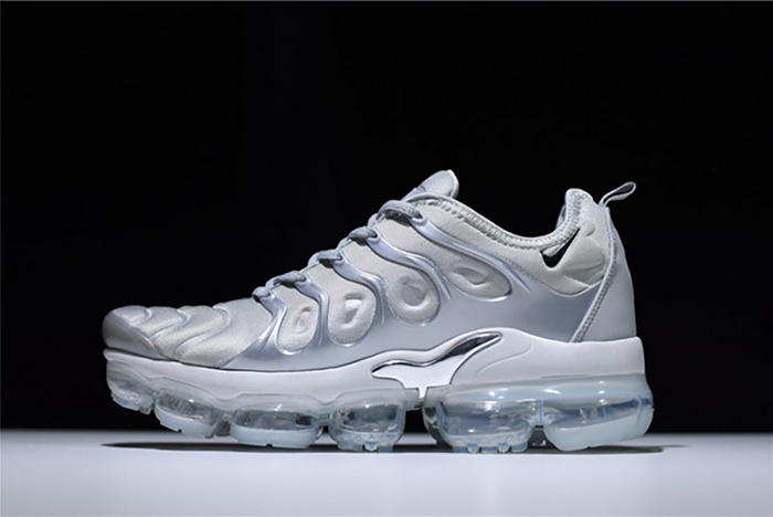 Nike VaporMax Plus 